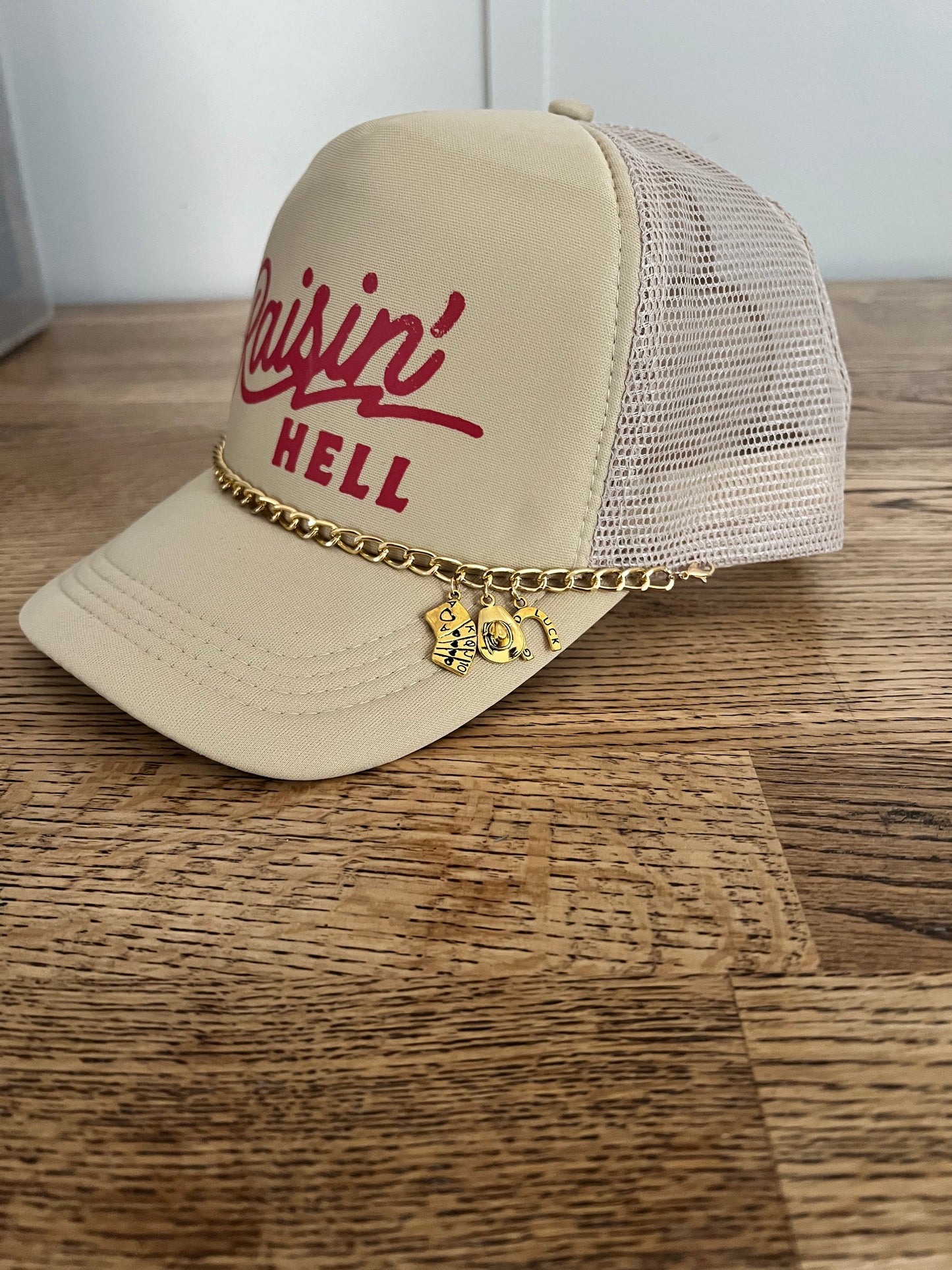 Hat Chain