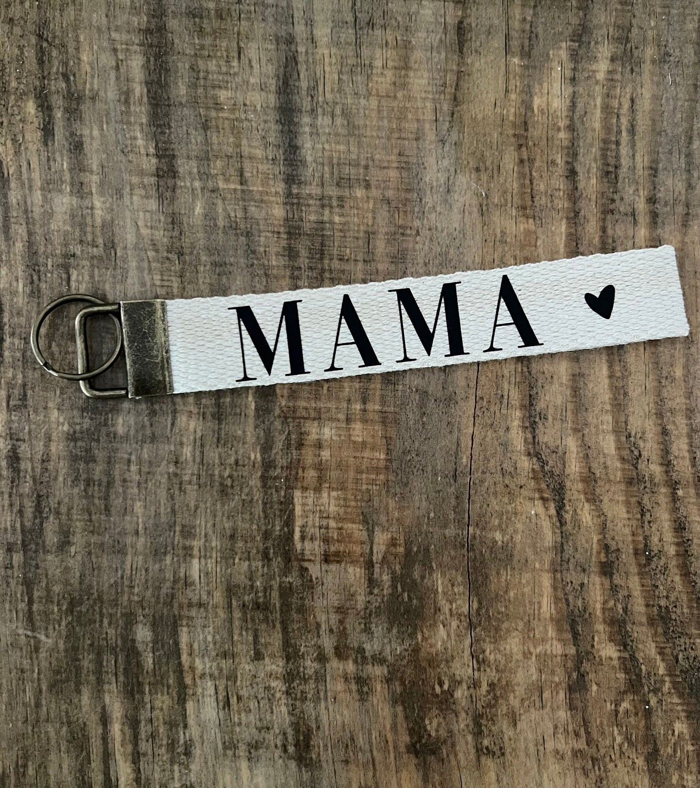 MAMA Keychain